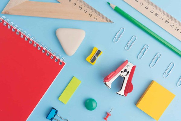 Améliorez votre productivité avec des fournitures de bureau ergonomiques et innovantes.